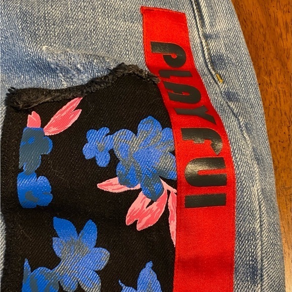 Fiona Chen patched distressed cropped jeans.  Size small ‎ - Picture 9 of 14